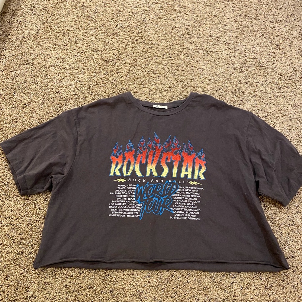 Boutique Cropped Graphic Tee
